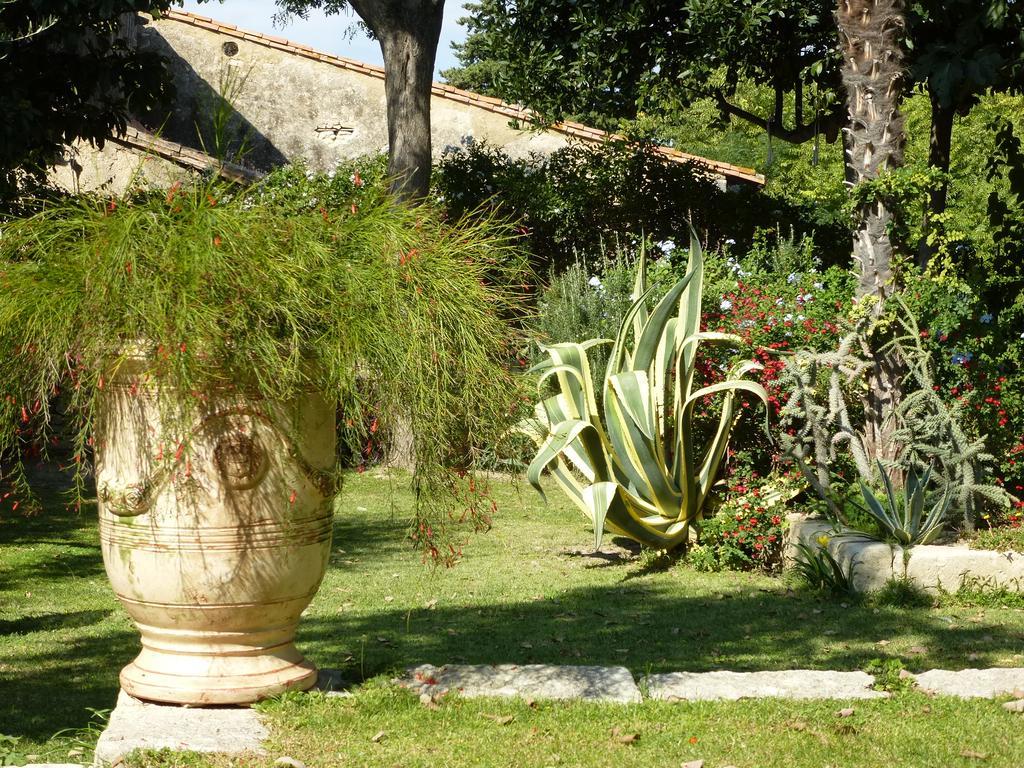 Villa L'Enclos Du Micocoulier Boissières Exterior foto